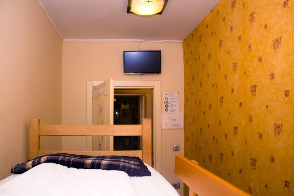 Hostel Jasmin เบลเกรด ภายนอก รูปภาพ
